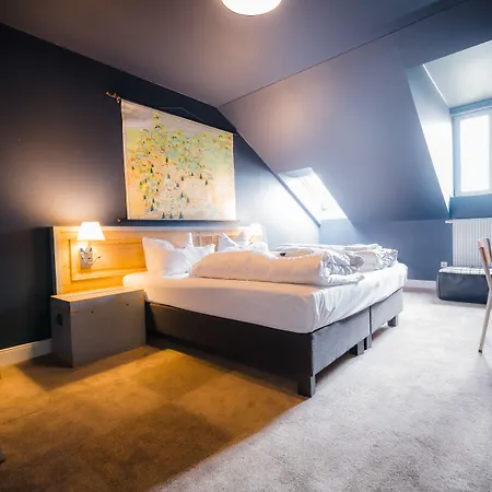 Luis 2* Regensburg